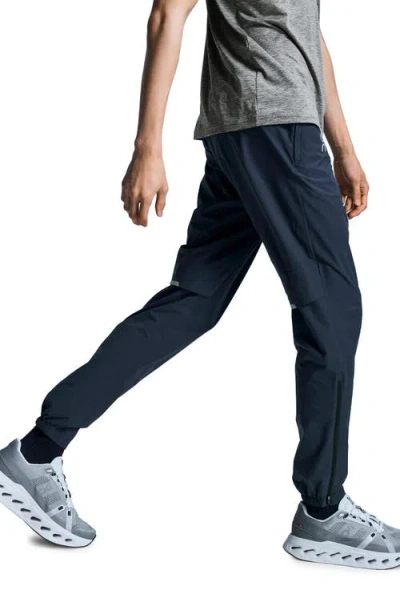 On Core Zip Cuff Pants In Midnight