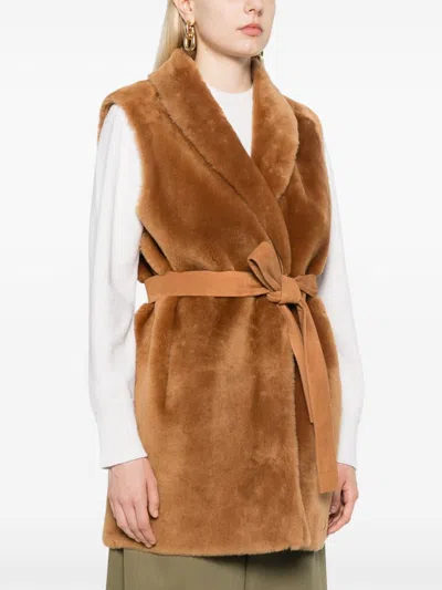 Desa 1972 Shearling Sleeveless Coat In Brown
