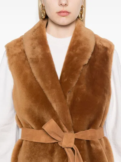 Desa 1972 Shearling Sleeveless Coat In Brown