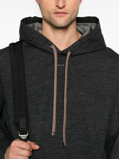 Moncler Logo-print Hoodie In Grey