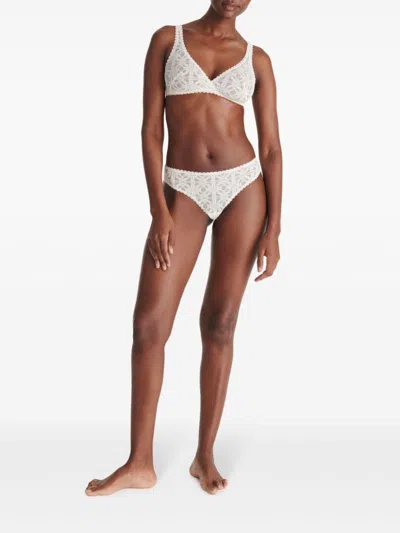 Eres Fuseau Wireless Traingle Bra In White