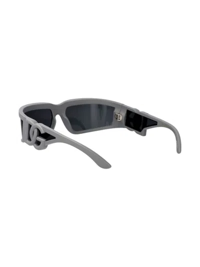 Dolce & Gabbana Dg-embossed Sunglasses In Grey