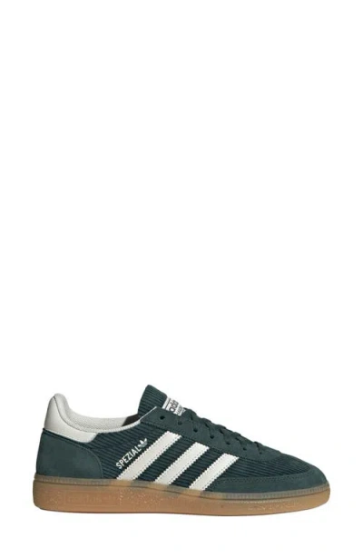 Adidas Originals Adidas Handball Spezial Sneaker In Green