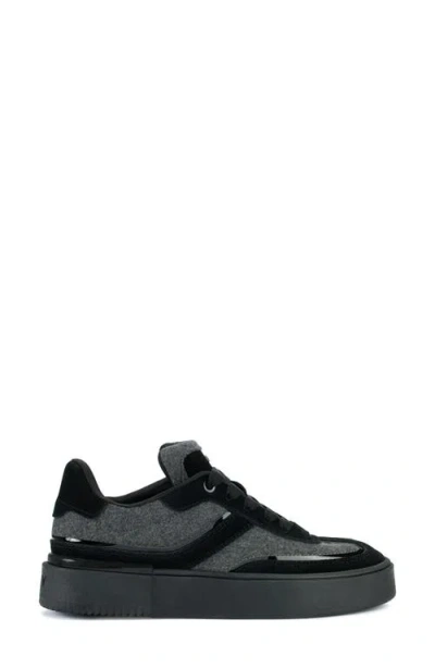 Dkny Bethan Platform Sneaker In Black/grey