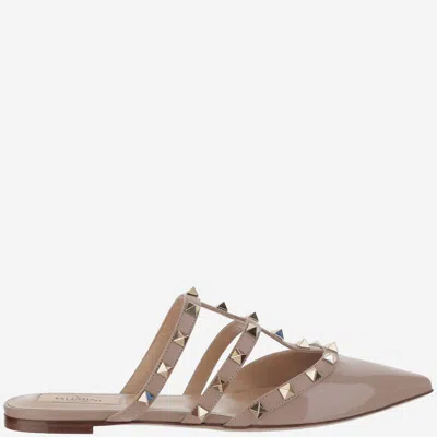 Valentino Garavani Rockstud Patent-leather Mule Woman Poudre 41.5 In Poudre
