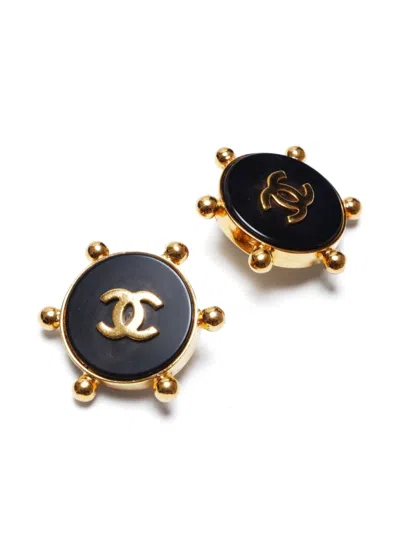 Pre-owned Chanel 1990 Cc Mark Earrings In Gold