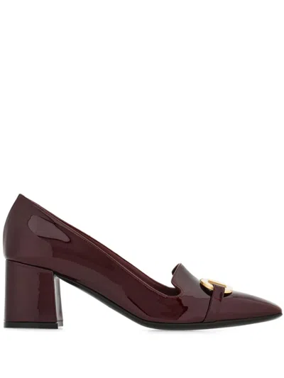 Ferragamo Pump With Gancini Ornament In Red