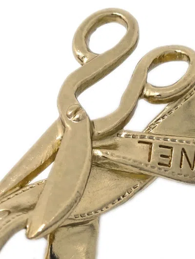 Pre-owned Chanel 2002 Brooch Pin In Gold