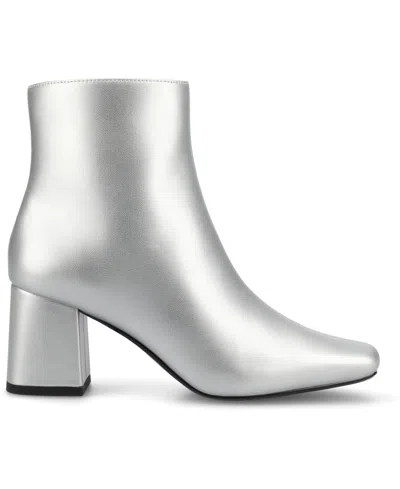 JOURNEE COLLECTION WOMEN'S HAYLINN BLOCK HEEL DRESS BOOTIES 