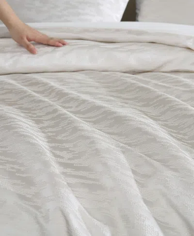 Vera Wang Illusion Textured 3-pc. Comforter Set, Queen In Porcelain