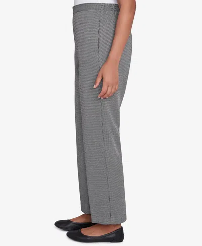 Alfred Dunner Petite Runway Ready Chic Pull On Houndstooth Short Length Pant In Black,white Metallic