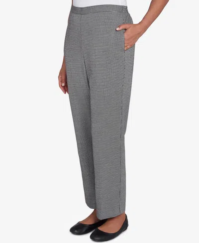 Alfred Dunner Petite Runway Ready Chic Pull On Houndstooth Short Length Pant In Black,white Metallic