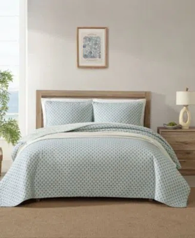 Tommy Bahama Home Coastal Batik Reversible Quilt Sets In Spring Green