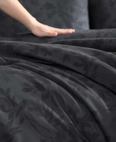 Kenneth Cole New York Silhouette Floral 4-pc. Comforter Set, Full/queen In Black