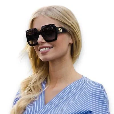 Pre-owned Gucci Women Oversized Square Sunglasses Black & Gold Gg0053sn-001 Gray 54mm Lens