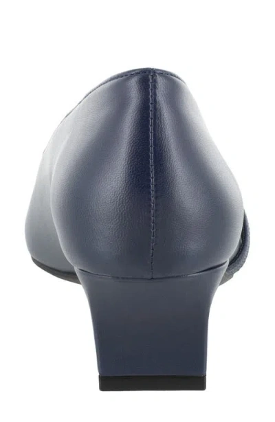 EASY STREET EASY STREET ENTICE BLOCK HEEL PUMP 