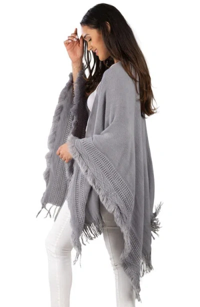 Saachi Kimono In Grey