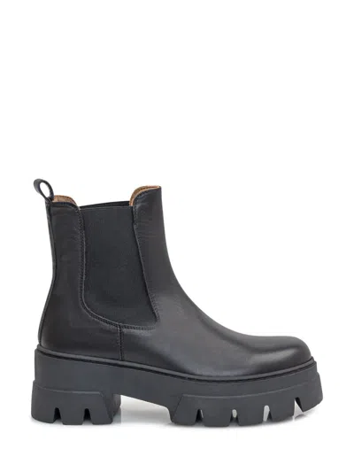 Ennequadro Leather Chelsea Boots In Black