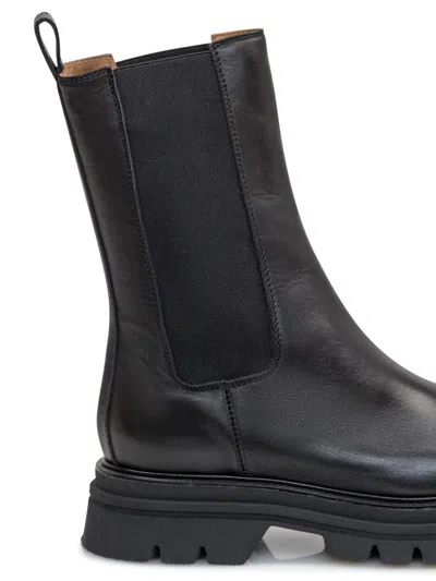 Ennequadro Leather Chelsea Boots In Black