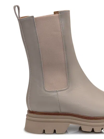 Ennequadro Leather Chelsea Boots In Beige