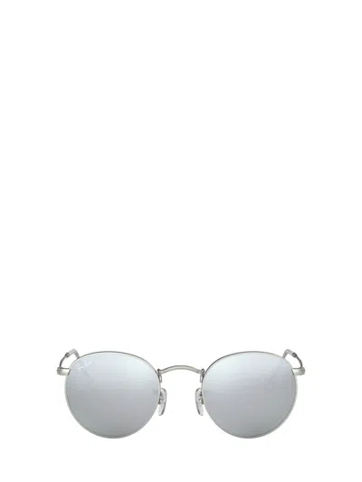 Shop Ray Ban Ray-ban Sunglasses In Silver