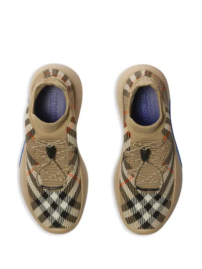 Burberry 'checkered Knit Neptune Sne In Neutrals