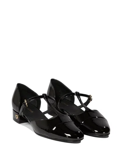 Ferragamo Elegant Patent Leather Ballet Flats With Golden Accents In Black