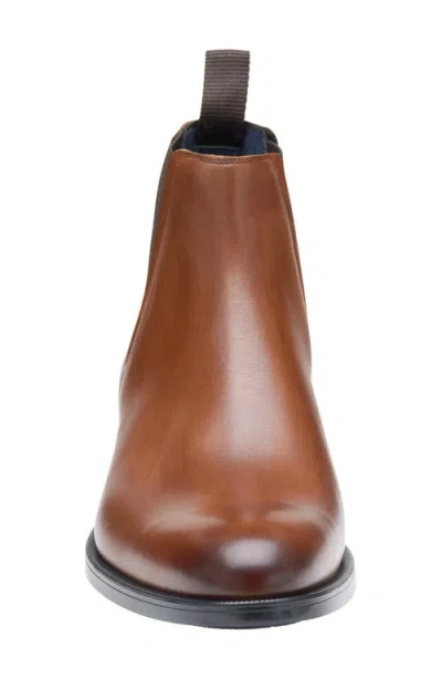 Johnston & Murphy Flynch Chelsea Boot In Tan Italian Calfskin