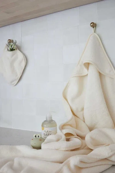 Ely's & Co. Hooded Towel & Washcloth In Cream