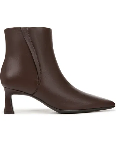 Naturalizer Deesha Kitten Heel Bootie In Chocolate Bar Leather