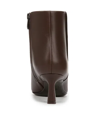 Naturalizer Deesha Kitten Heel Bootie In Chocolate Bar Leather