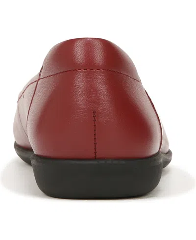 Naturalizer Flexy Slip-on Flats In Red Leather
