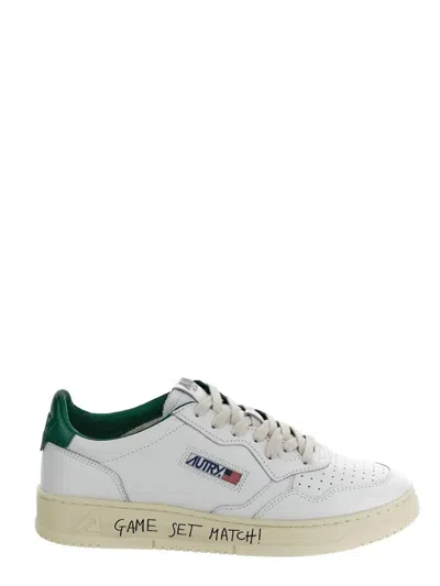 Shop Autry Medalist Low Sneakers In Verde