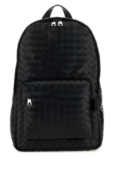 Bottega Veneta Black Leather Medium Intrecciato Backpack In Black Silver