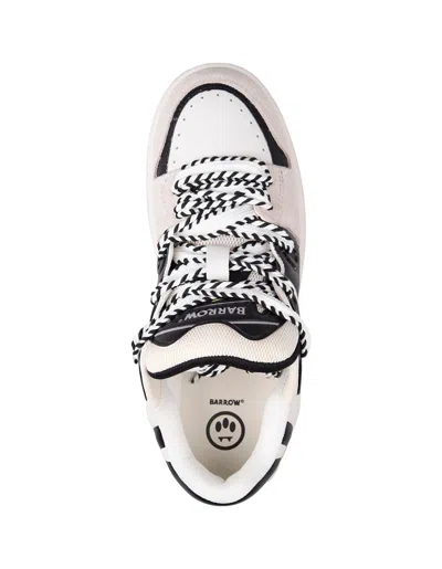 Shop Barrow White And Black Ollie Sneakers In Off White-nero/black