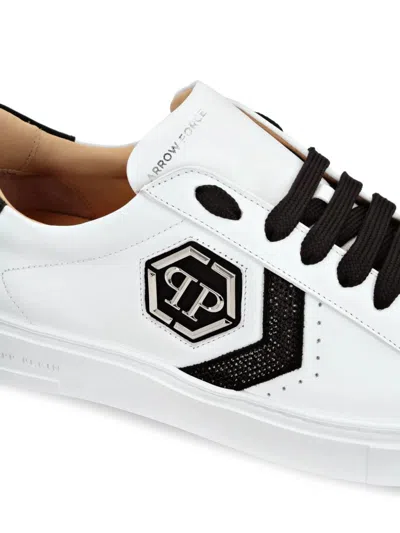 Philipp Plein Lo-top Leather Arrow Force Studs Sneakers In Nero