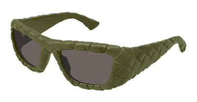 Shop Bottega Veneta Bv1303s-002 - Green Sunglasses