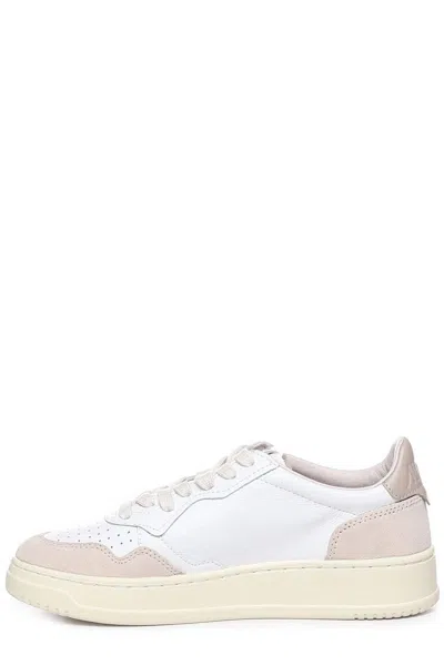 Shop Autry Medalist Low-top Sneakers In Non Definito