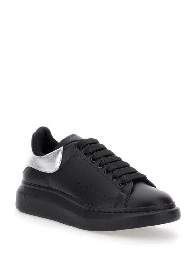 Shop Alexander Mcqueen Larry Spruzzata In Black/silver/black