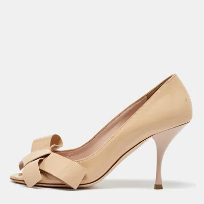 Pre-owned Miu Miu Beige Patent Leather Bow Peep Toe Platform Pumps Size 36