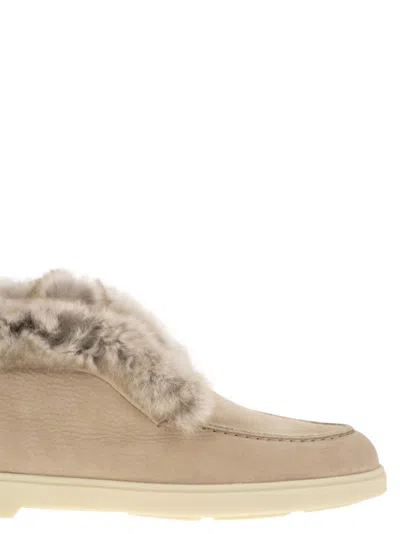 Santoni Desert Boot In Nubuck With Fur