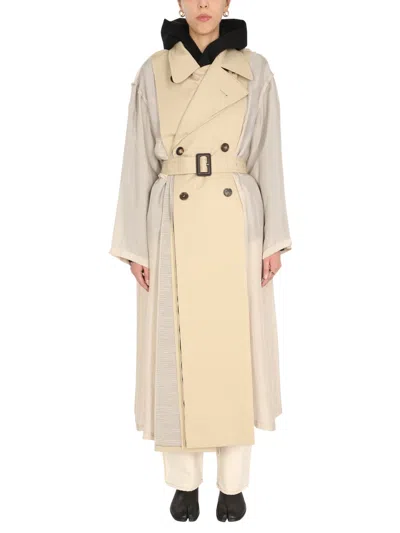 Maison Margiela Doppelreihiger Trenchcoat Aus Baumwoll-gabardine Mit Charmeuse-einsatz In Cream