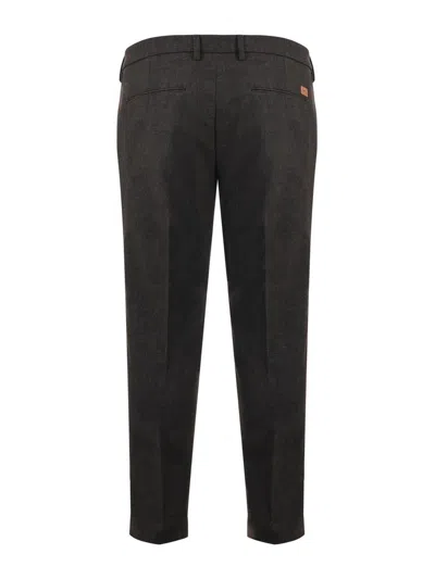 Entre Amis Trousers In Brown