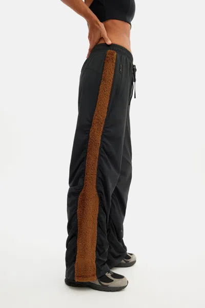 Girlfriend Collective Black Flextrack Ruched Pant