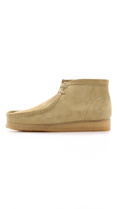 Clarks Suede Wallabee Boot In Maple