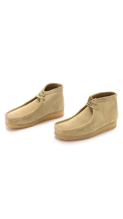 Clarks Suede Wallabee Boot In Maple