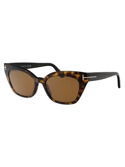 Shop Tom Ford Cat Eye Sunglasses Ft1031 52 E