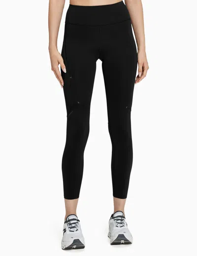 On Women's Performance Tights 7/8 In Black