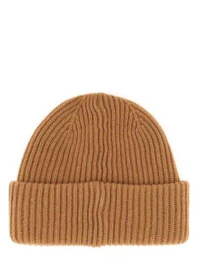 Apc A.p.c. Beanie Hat With Logo In Cream