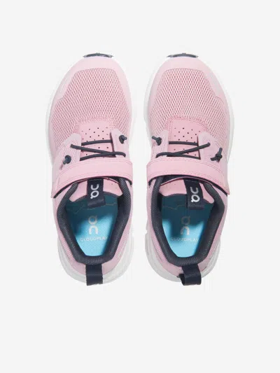 On Running Cloud Play Trainers In Pink
